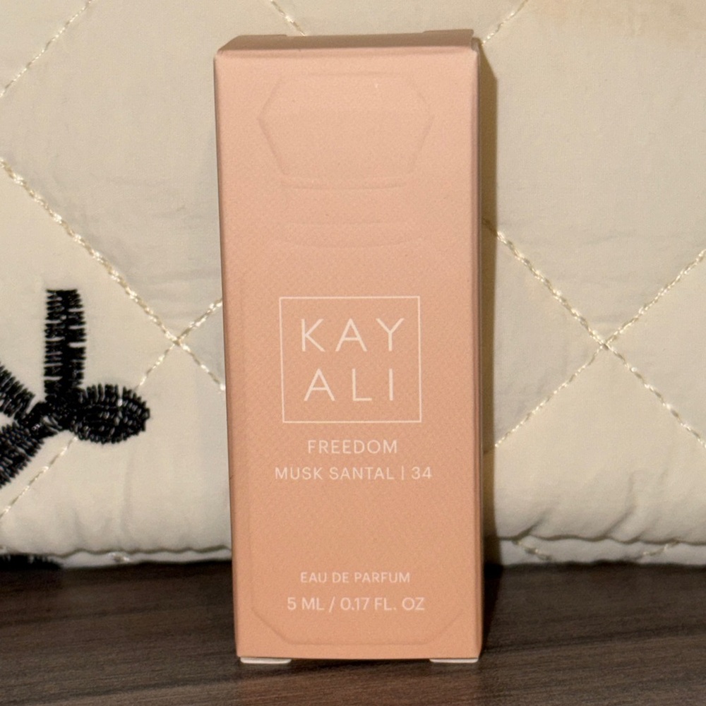 Kayali Freedom Musk Santal | 34 | Authentic BNIB Dabber 5ml